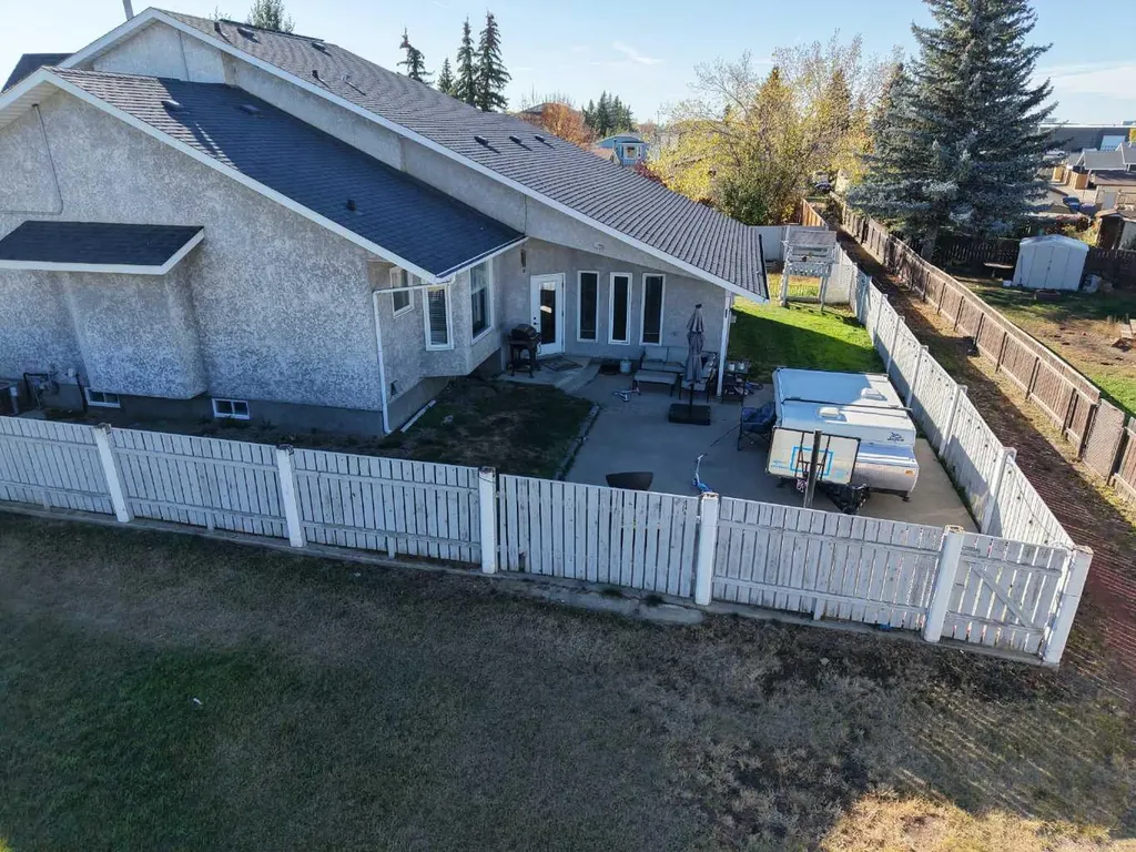 3930 Harmony Place Taber AB T1G 1A2