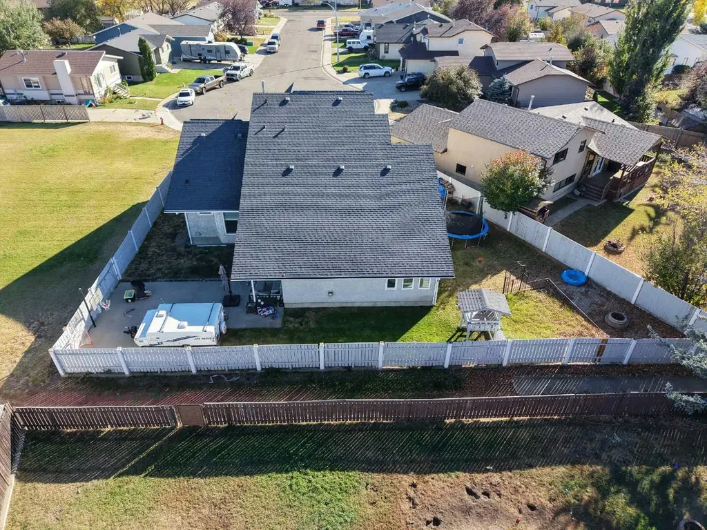 3930 Harmony Place Taber AB T1G 1A2