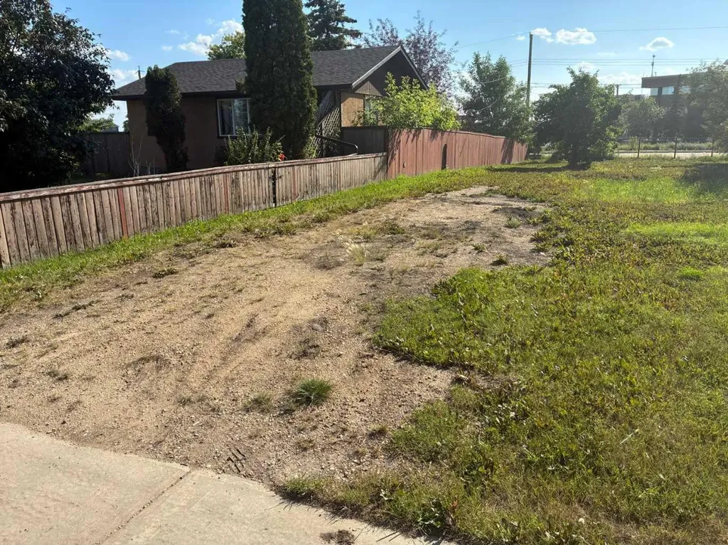 9626 Hillcrest Drive Grande Prairie AB T8V 1A8