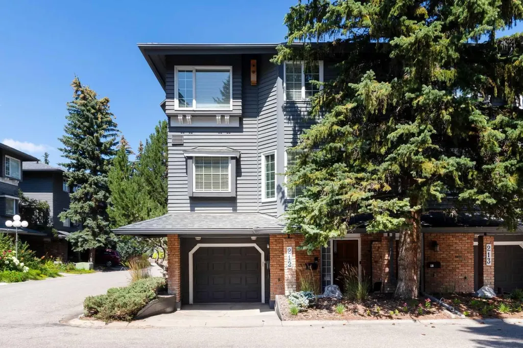 4037 42 Street NW Calgary AB T3A 2M9