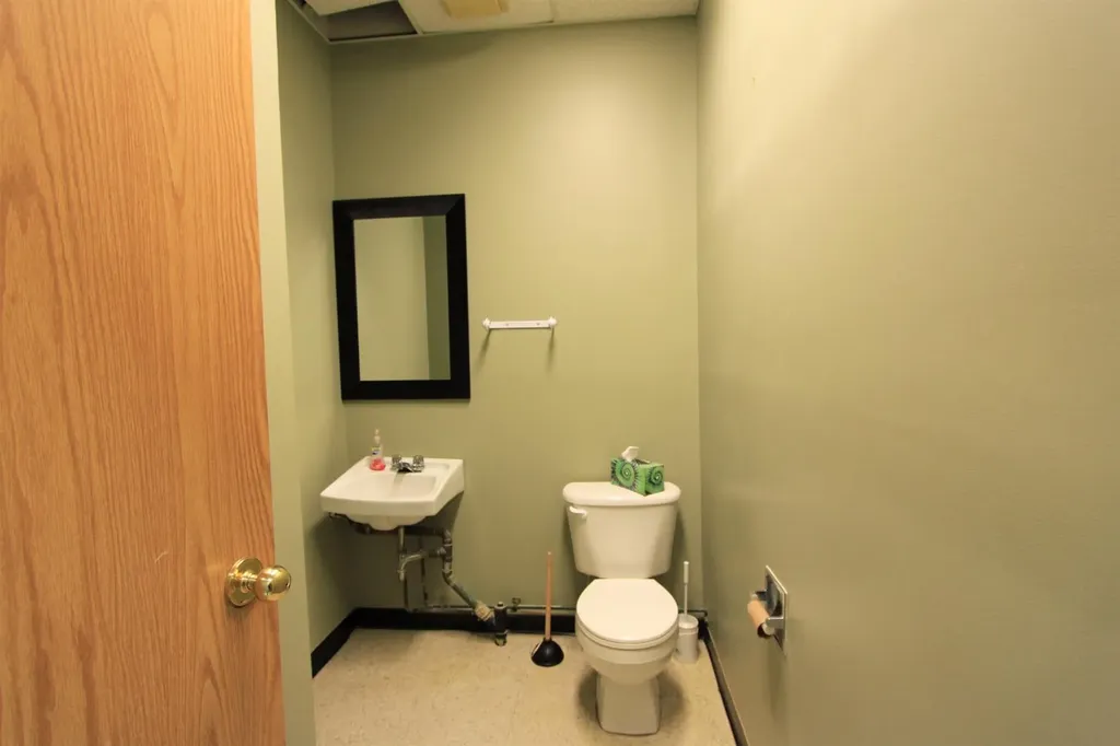 4402 52 Avenue Lloydminster AB T9V 0Y9
