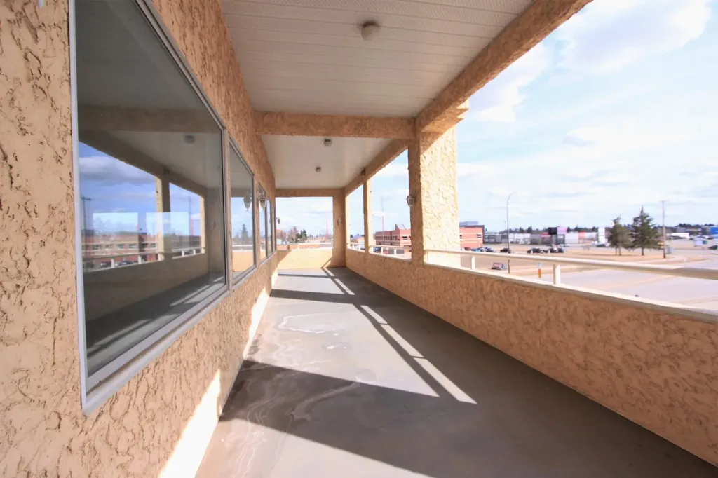 4410 52 Avenue Lloydminster AB T9V 1T4