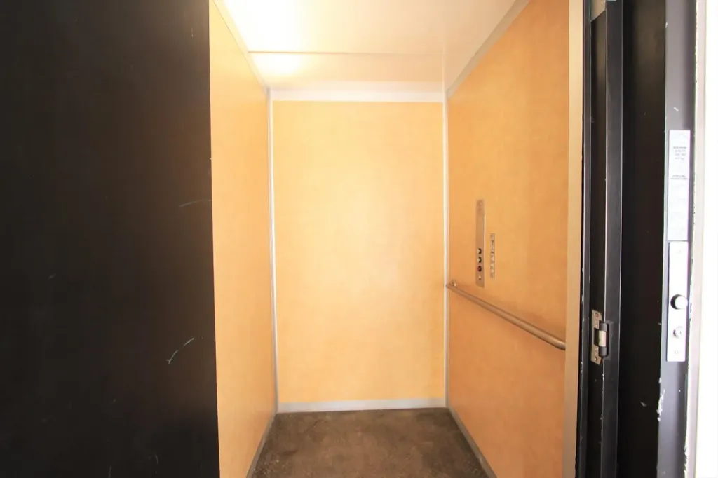 4410 52 Avenue Lloydminster AB T9V 1T4