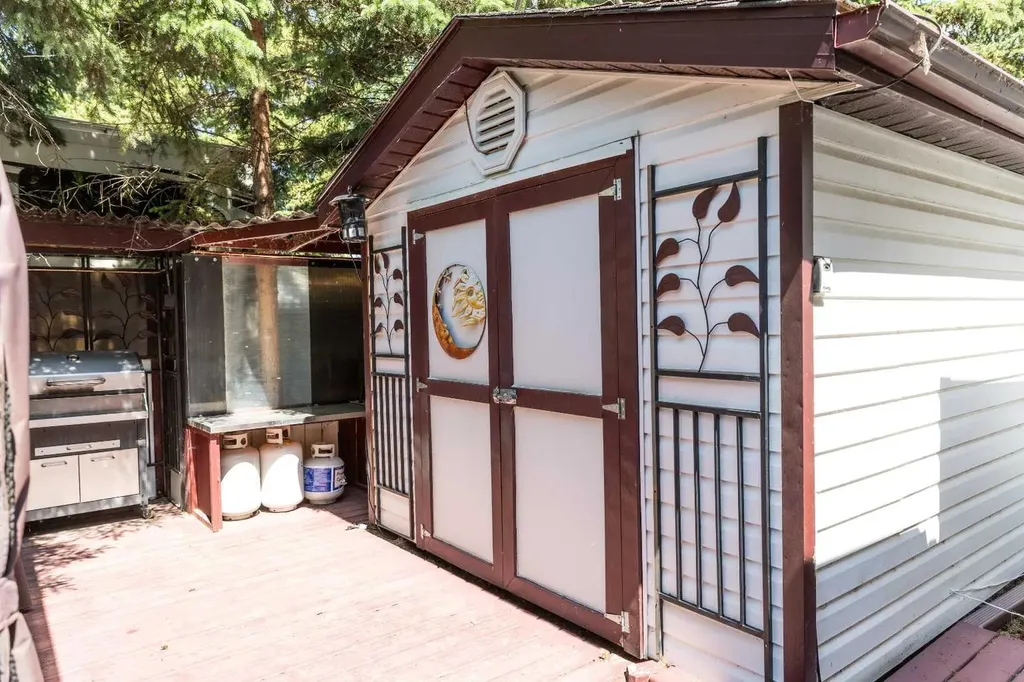 12044 Township Road 422 Rural Ponoka County AB T0C 2J0