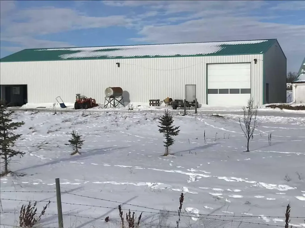 273250 Township Road 250 Road E Rural Rocky View County AB T1Z 0Y5