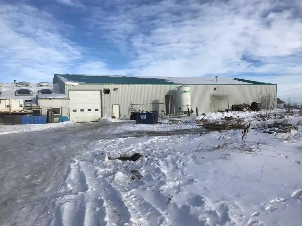 273250 Township Road 250 Road E Rural Rocky View County AB T1Z 0Y5