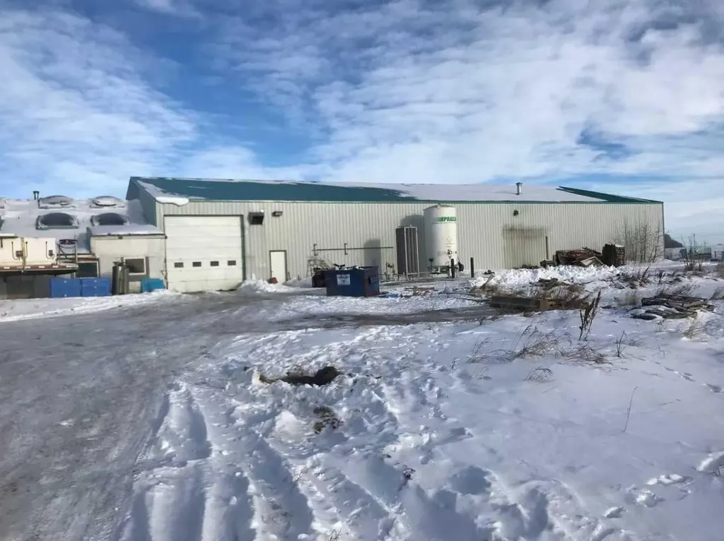 273250 Township Road 250 Road E Rural Rocky View County AB T1Z 0Y5