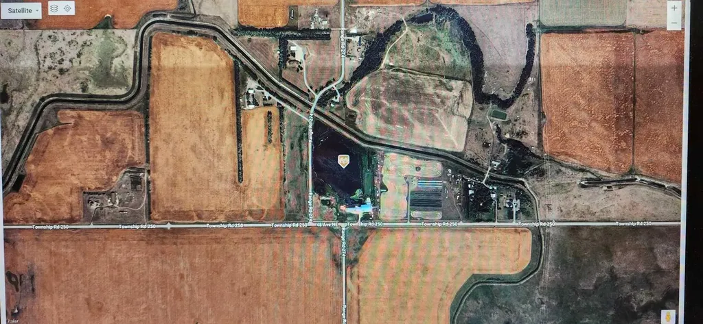 273250 Township Road 250 Road E Rural Rocky View County AB T1Z 0Y5