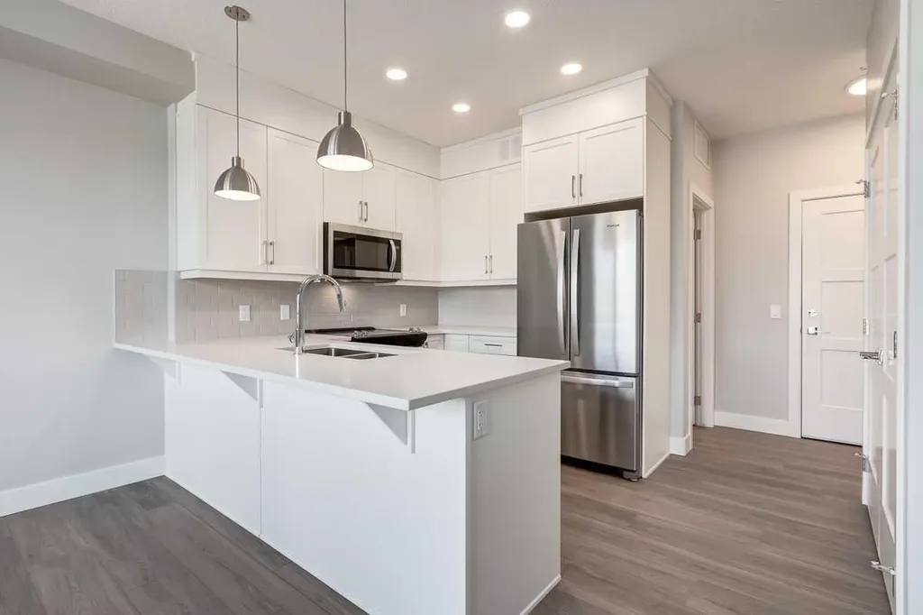 63 Arbour Lake Court NW Calgary AB X0X 0X0