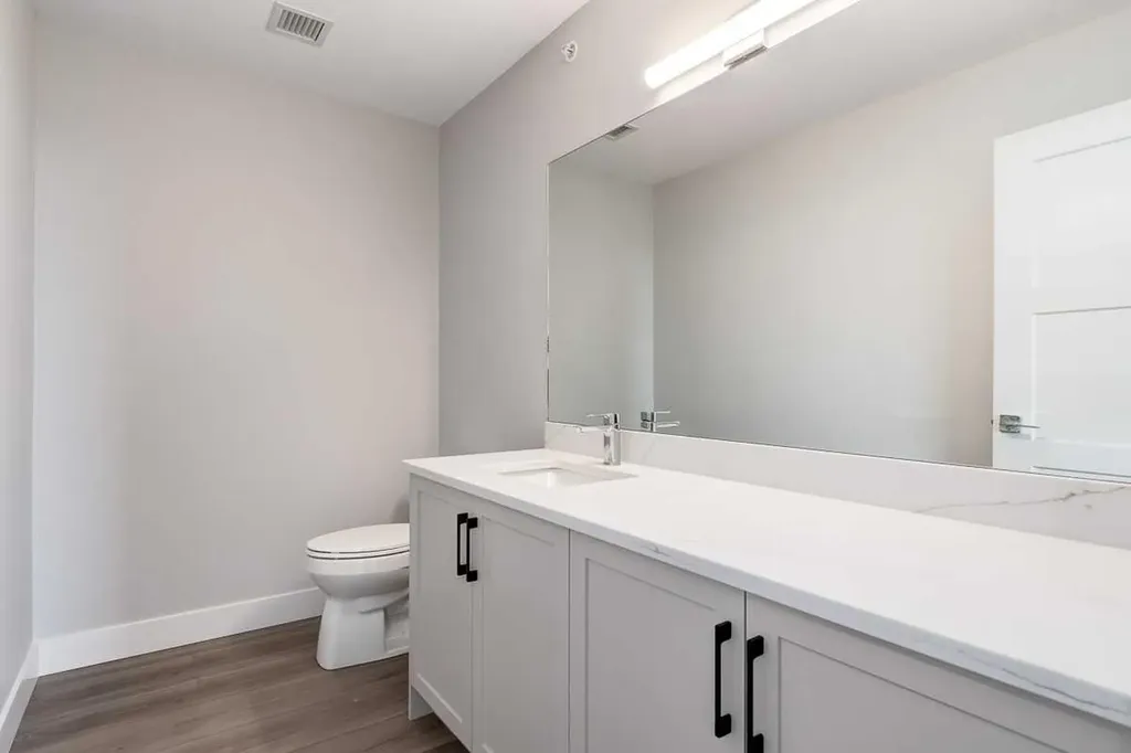 63 Arbour Lake Court NW Calgary AB X0X 0X0