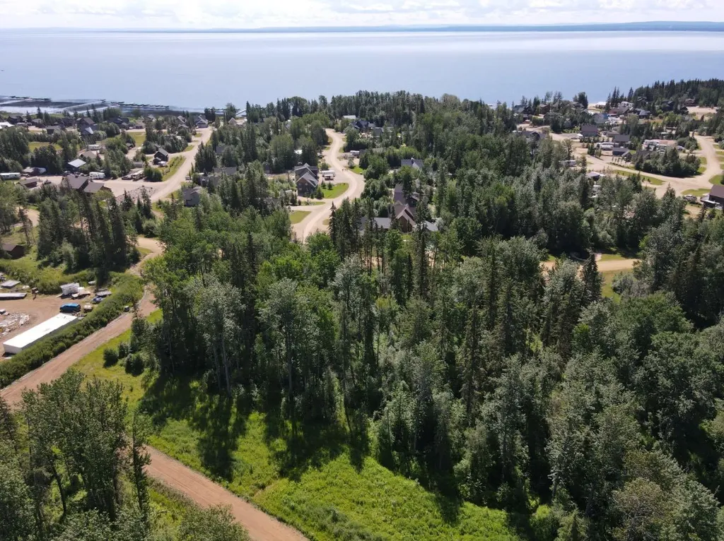 152 Boreal Road Rural Big Lakes County AB T0G 1C0