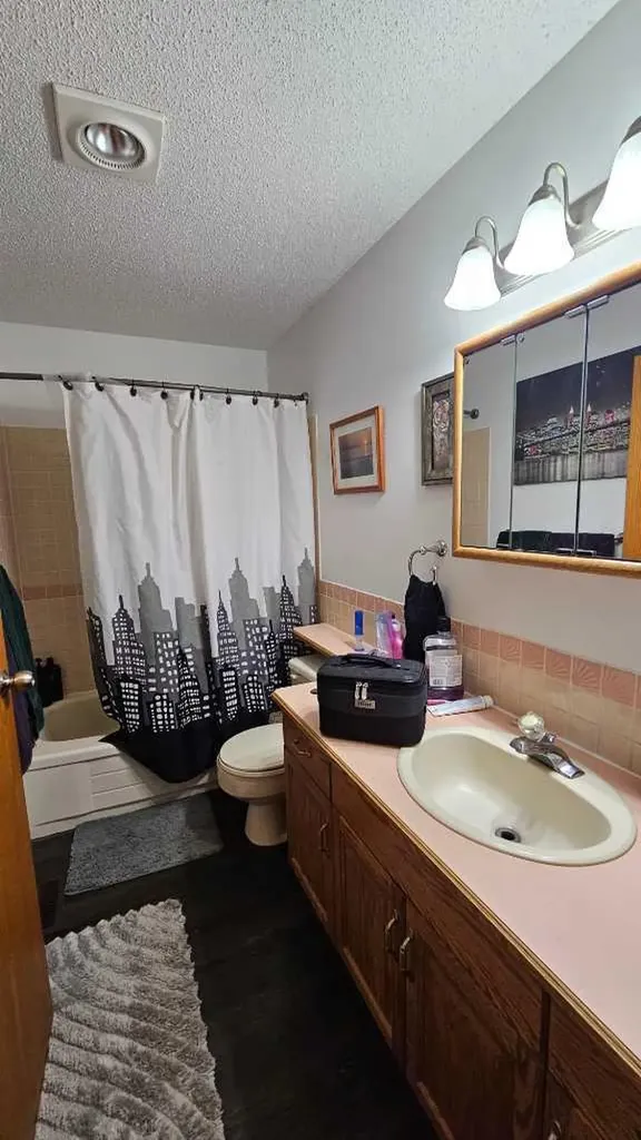207 Centre Avenue NE Milk River AB T0K 1M0