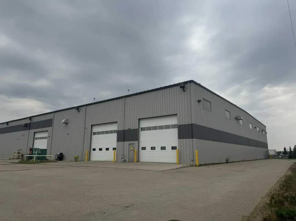 11419 95 Avenue Grande Prairie AB T8V 5P7