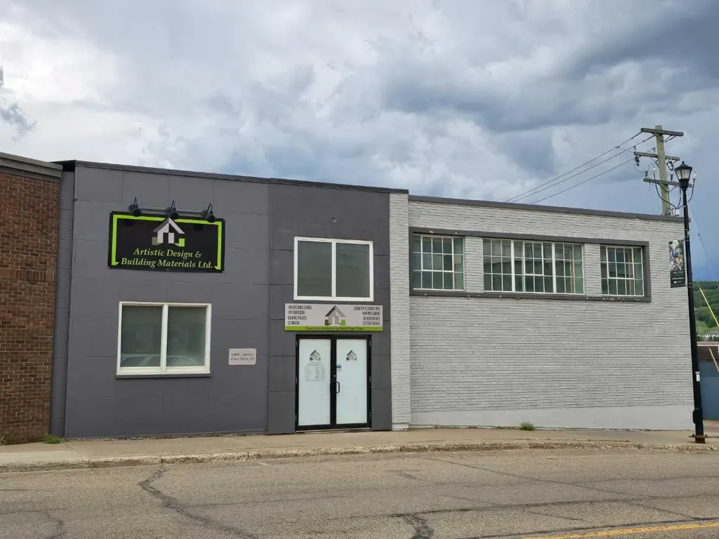 10009 100 Avenue Peace River AB T8S 2A5