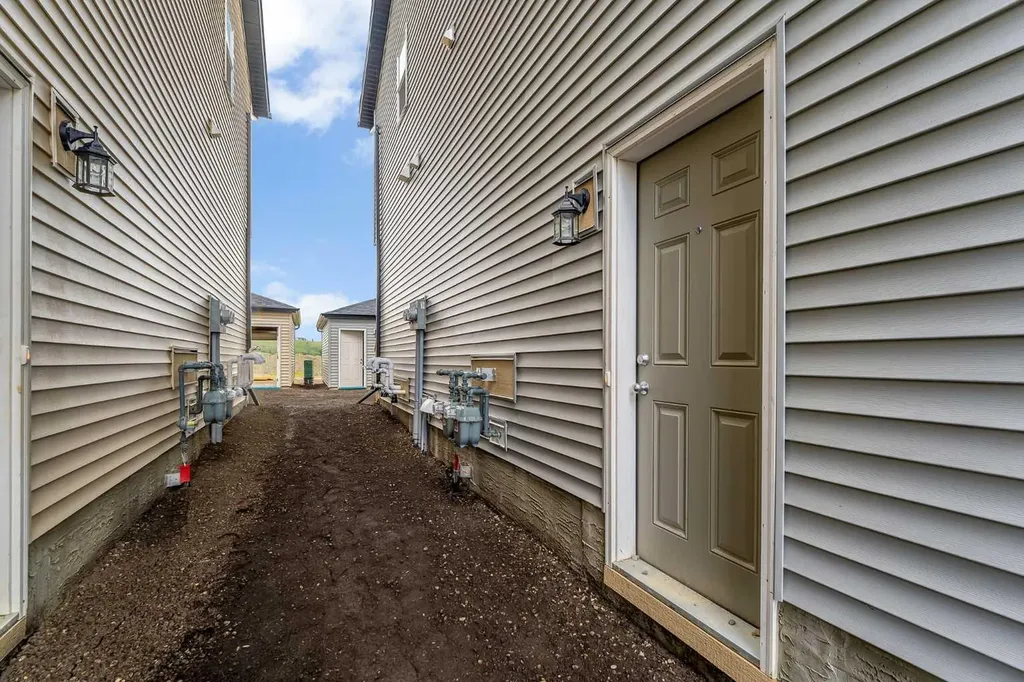 822, 826, 830, 834 Wolf Willow Boulevard SE Calgary AB T2X 5R5