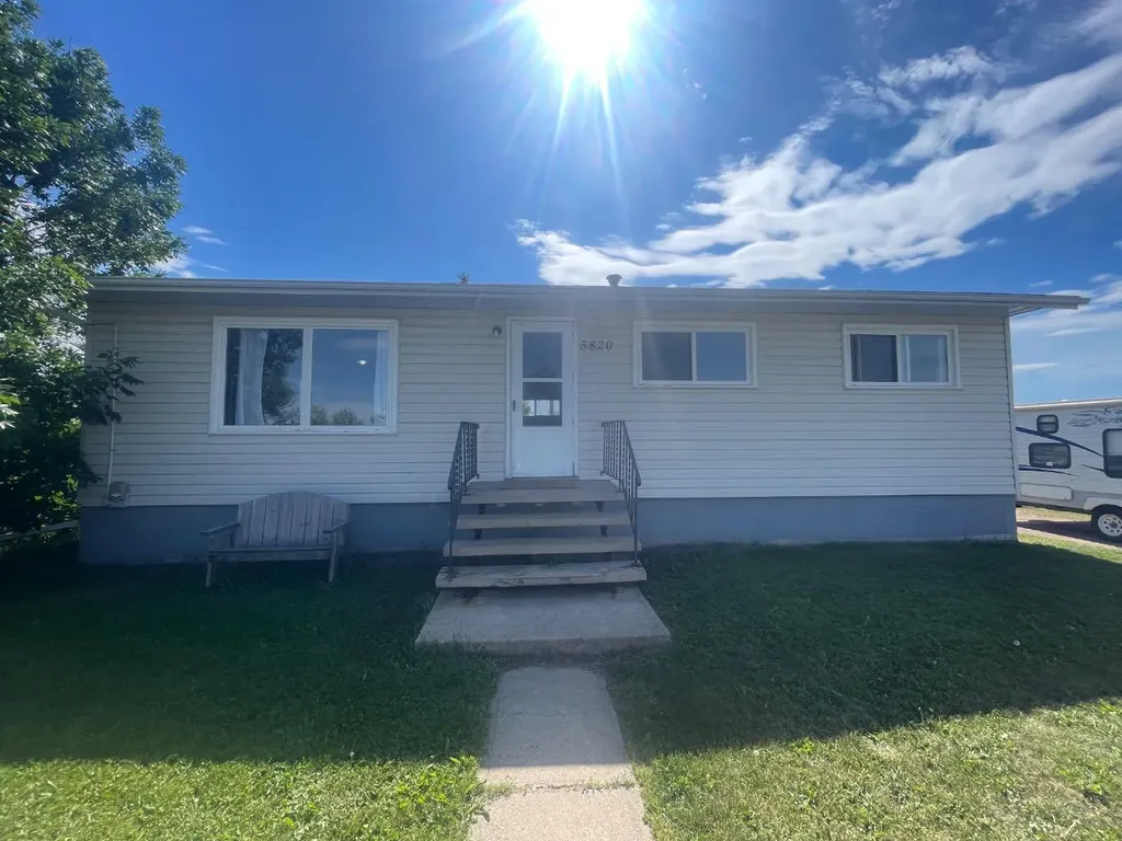 5820 48th Street High Prairie AB T0G 1E0