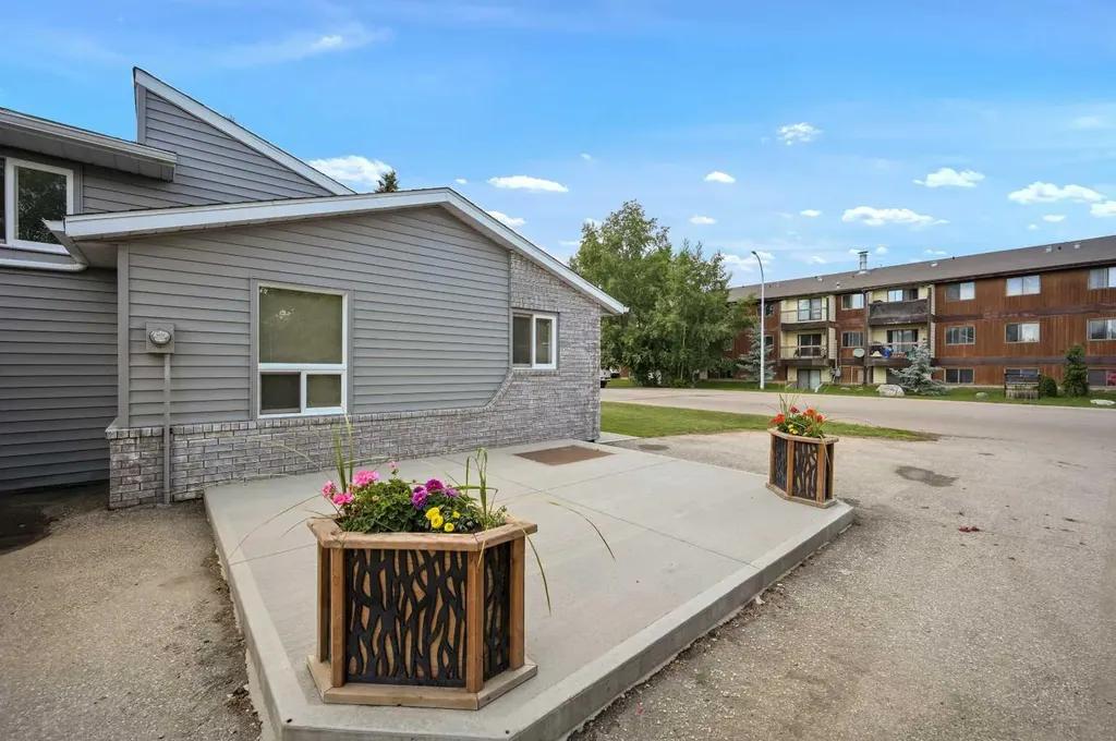 4405 Pleasantview Drive High Prairie AB T0G1E0
