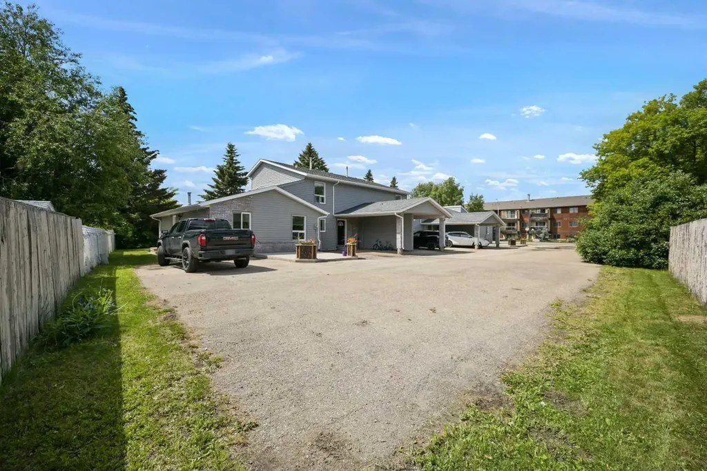 4405 Pleasantview Drive High Prairie AB T0G1E0