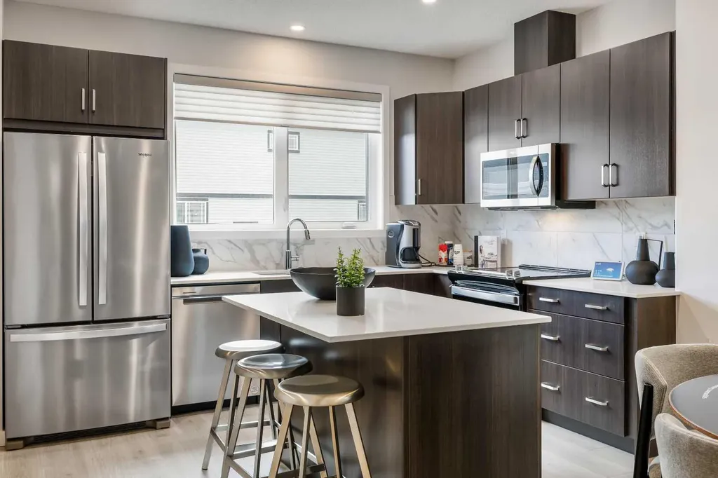 16 Amblefield View NW Calgary AB T3P 2B9