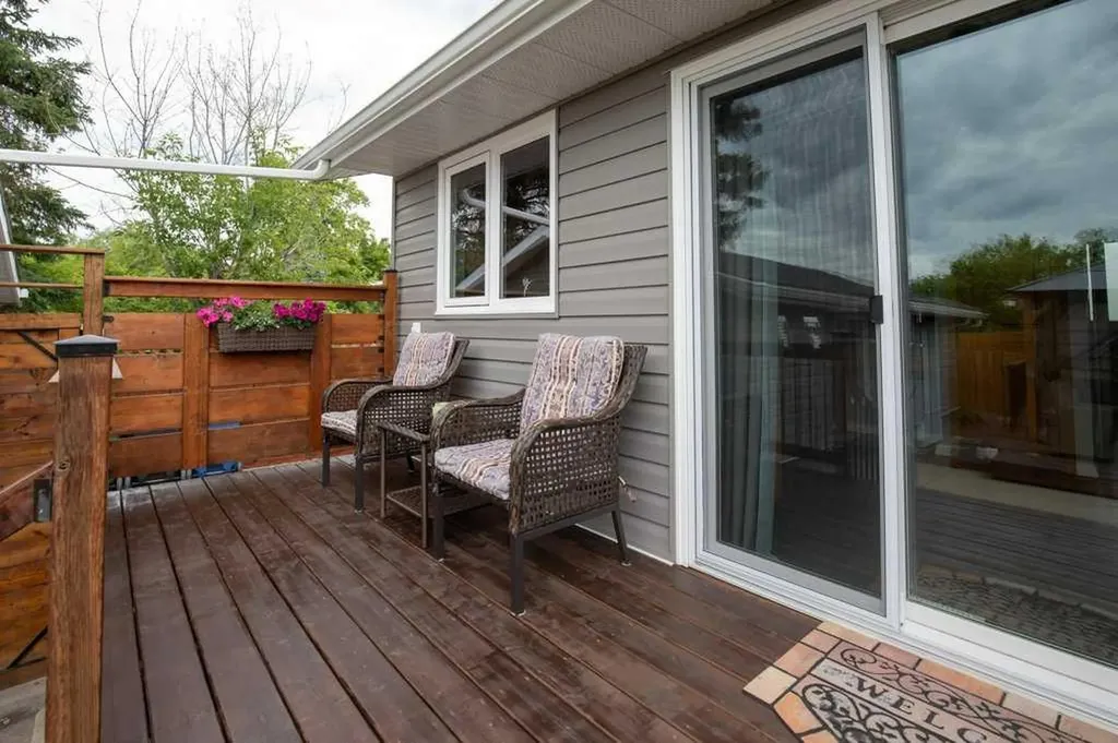 36 Harvey Close Red Deer AB T4N6C4