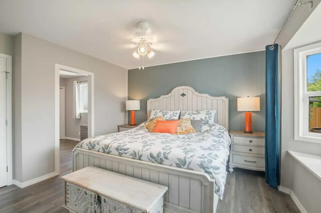 36 Harvey Close Red Deer AB T4N6C4