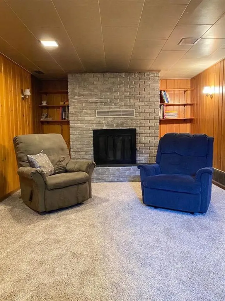 4721 55th Avenue High Prairie AB T0G 1E0