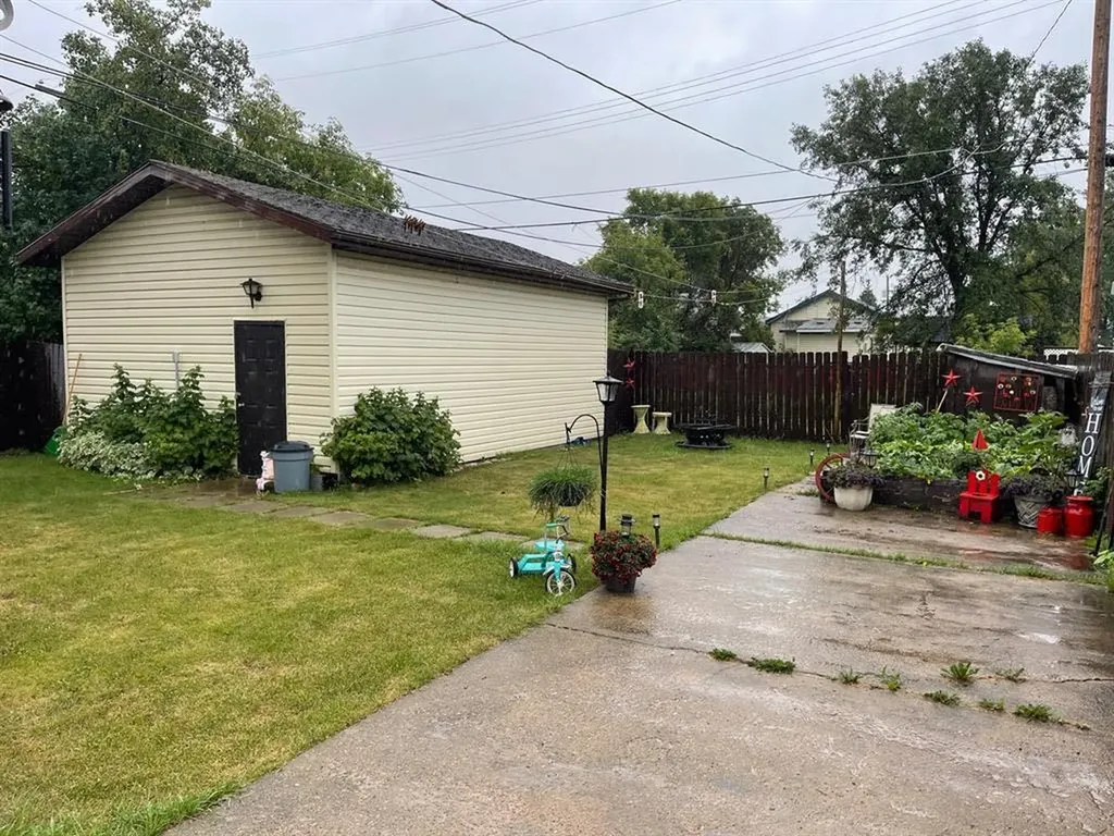 4721 55th Avenue High Prairie AB T0G 1E0