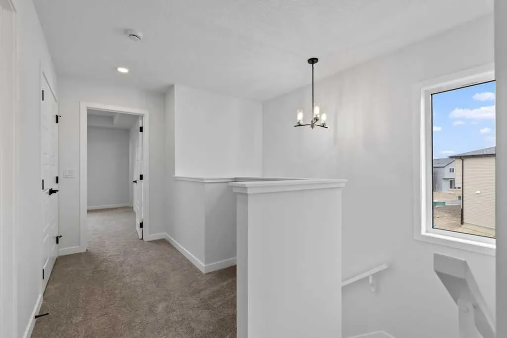 966 Chinook Winds Meadow SW Airdrie AB T4B 5R1
