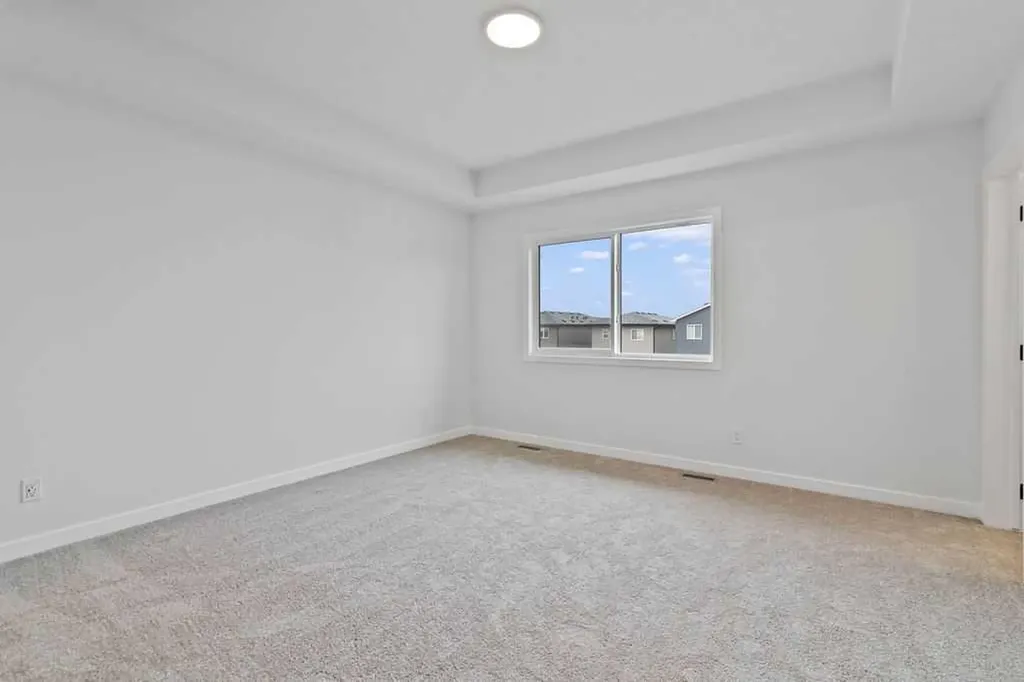 966 Chinook Winds Meadow SW Airdrie AB T4B 5R1