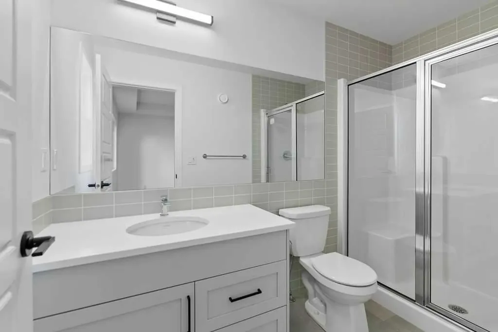 966 Chinook Winds Meadow SW Airdrie AB T4B 5R1