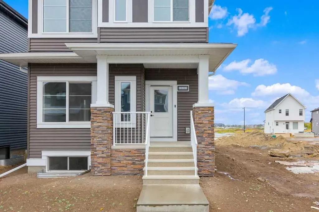 966 Chinook Winds Meadow SW Airdrie AB T4B 5R1