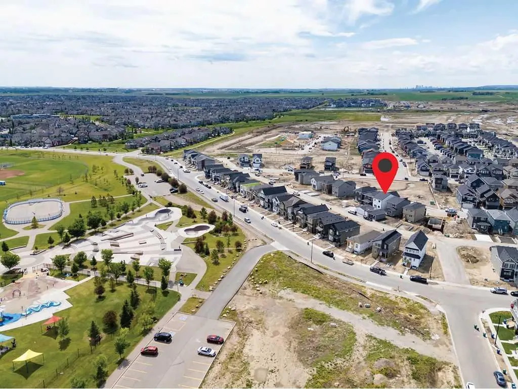 966 Chinook Winds Meadow SW Airdrie AB T4B 5R1