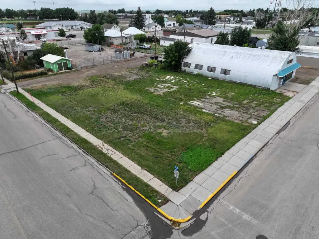 520 2 Avenue N Vauxhall AB T0K 2K0