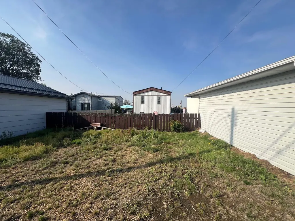 207 2 Avenue N Morrin AB T0J 2B0