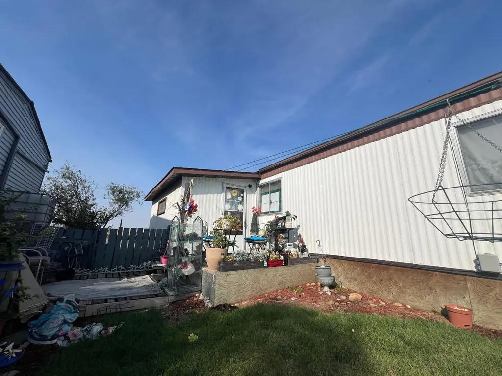 207 2 Avenue N Morrin AB T0J 2B0