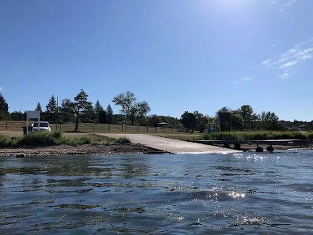 317 Minnewaukan Road Tillicum Beach AB T4V 2M9
