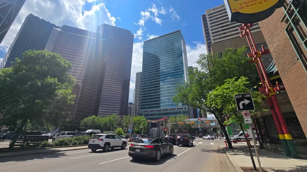 328 Centre Street SE Calgary AB T2G 4X6