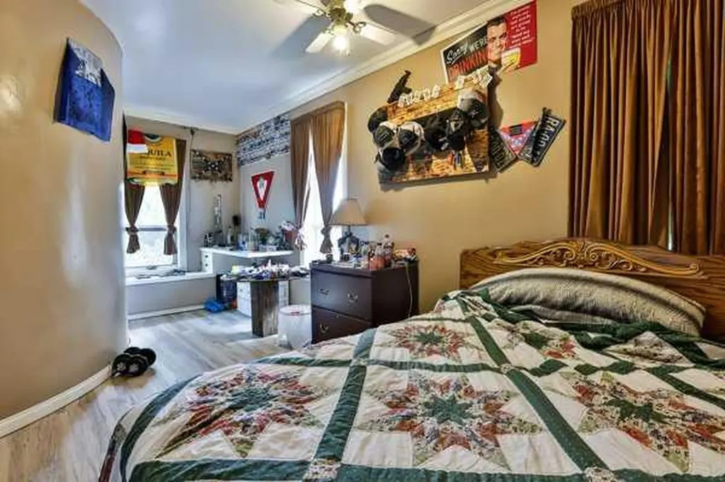 5202 52 Street Taber AB T1G 1M3