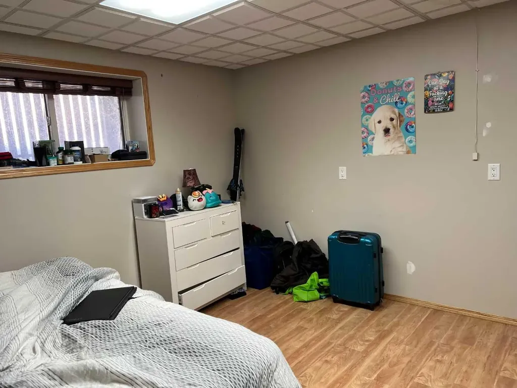302 8 Avenue Fox Creek AB T0H 1P0