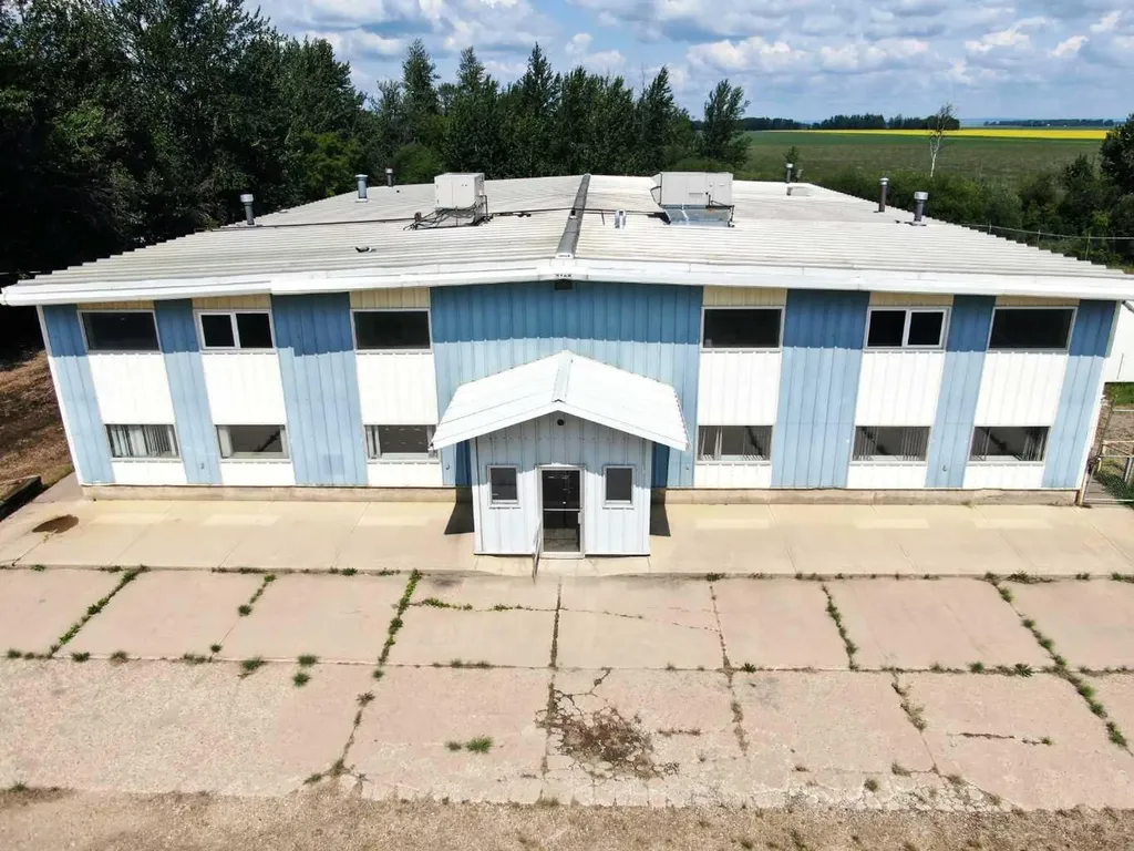 53 Avenue High Prairie AB T0G 1E0