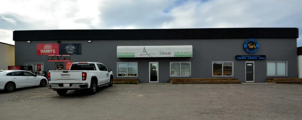 4824, 4826, 4830 3 Avenue Edson AB T7E 1C2