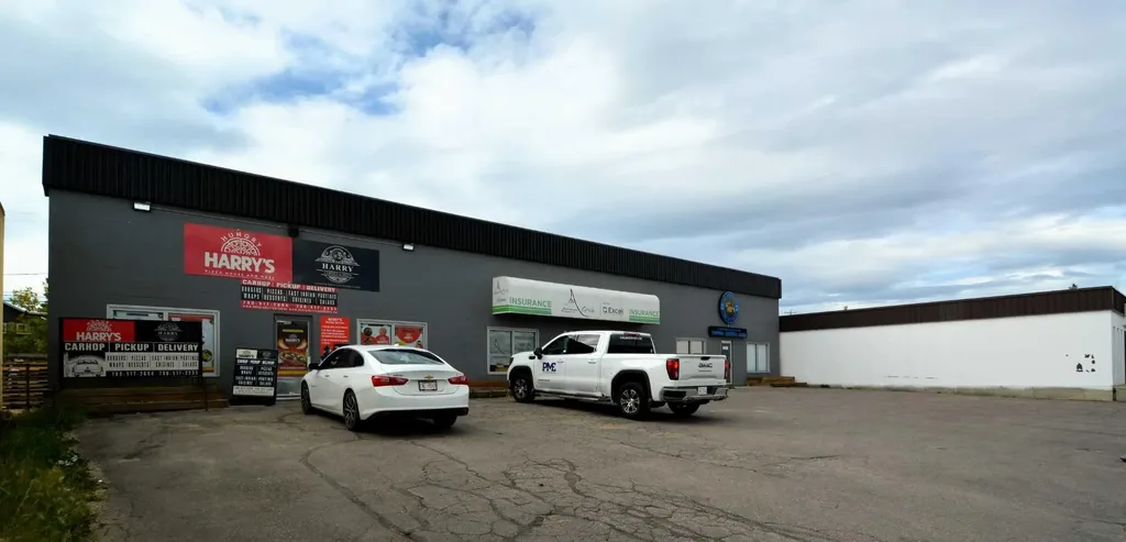 4824, 4826, 4830 3 Avenue Edson AB T7E 1C2