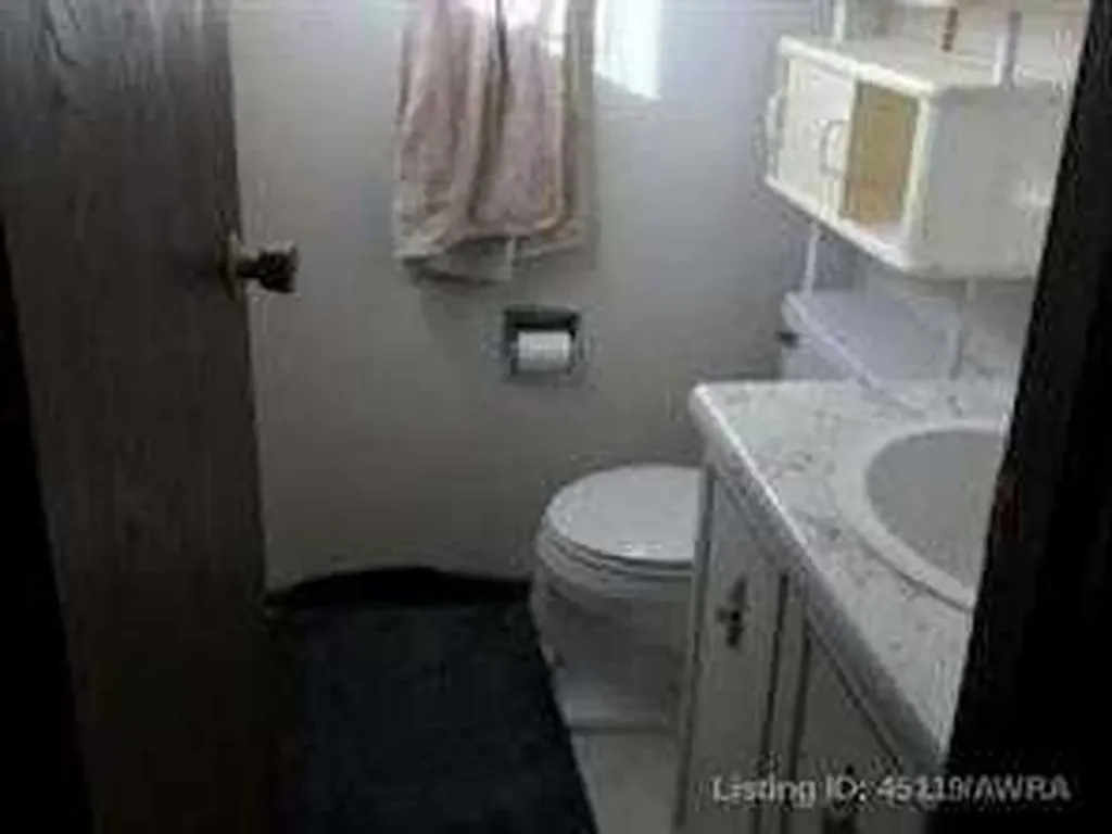 403 7 Avenue Fox Creek AB T0H 1P0