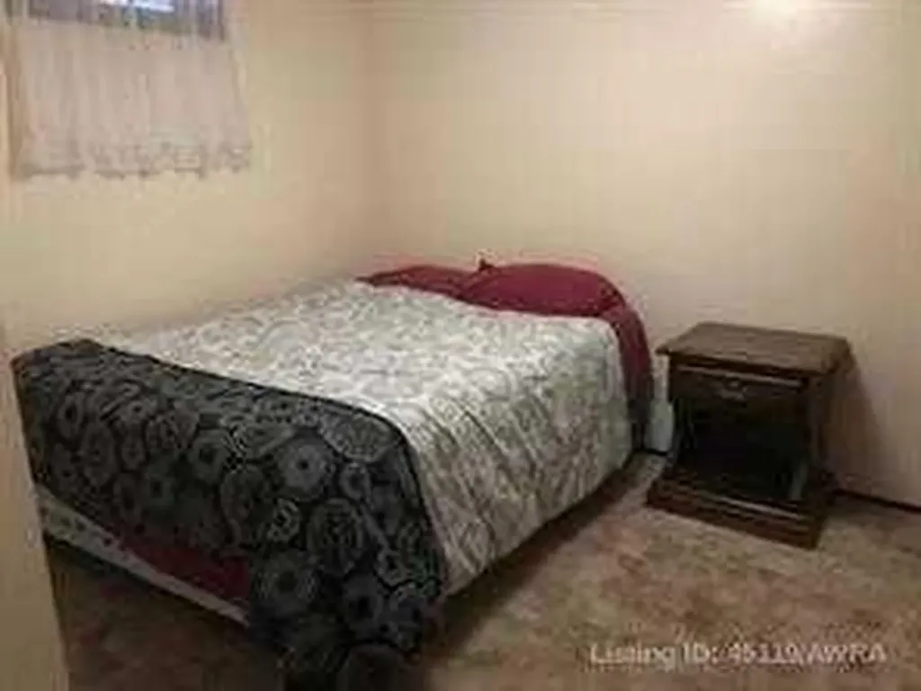 403 7 Avenue Fox Creek AB T0H 1P0
