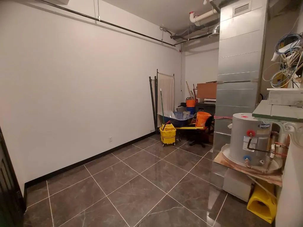 4418 50 Avenue Red Deer AB T4N 3Z6