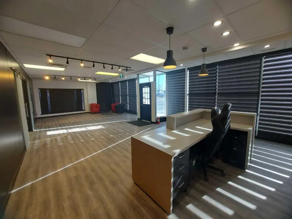 4418 50 Avenue Red Deer AB T4N 3Z6