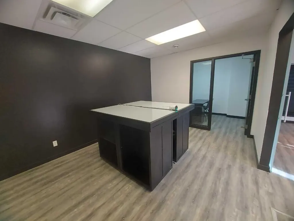 4418 50 Avenue Red Deer AB T4N 3Z6