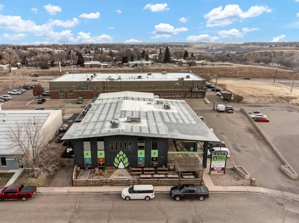 552 18 Street SW Medicine Hat AB T1A 8A7