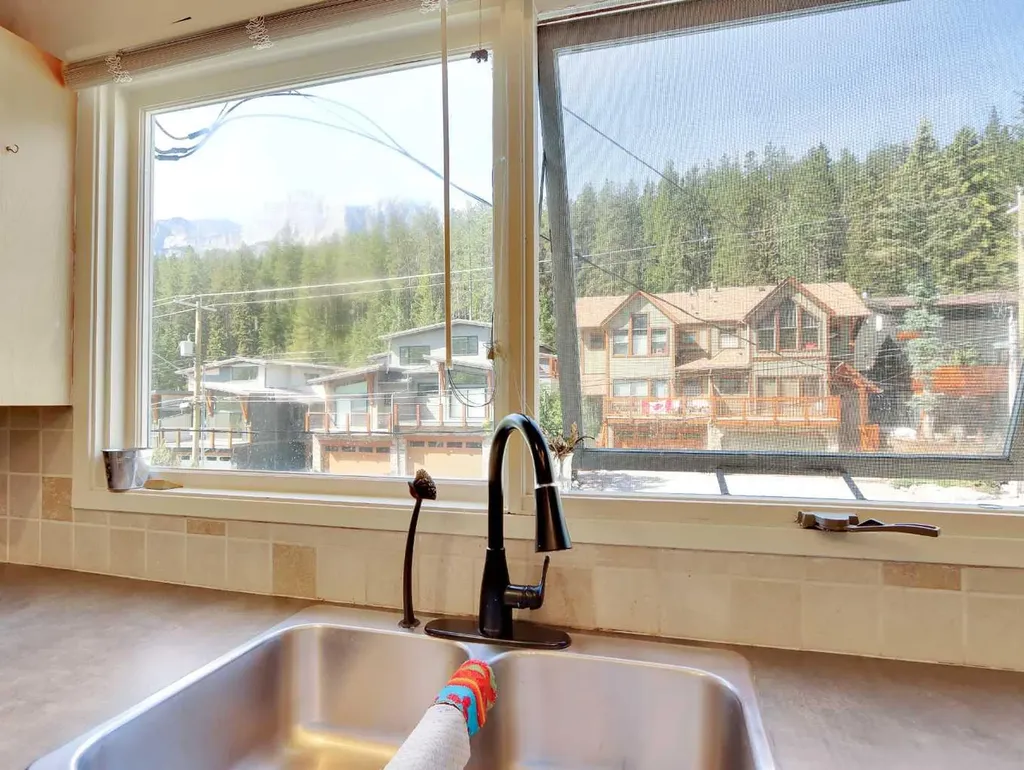 252 Three Sisters Drive Canmore AB T1W2M4