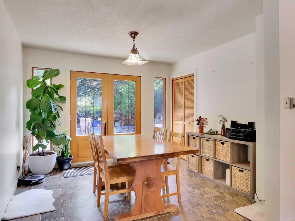 252 Three Sisters Drive Canmore AB T1W2M4